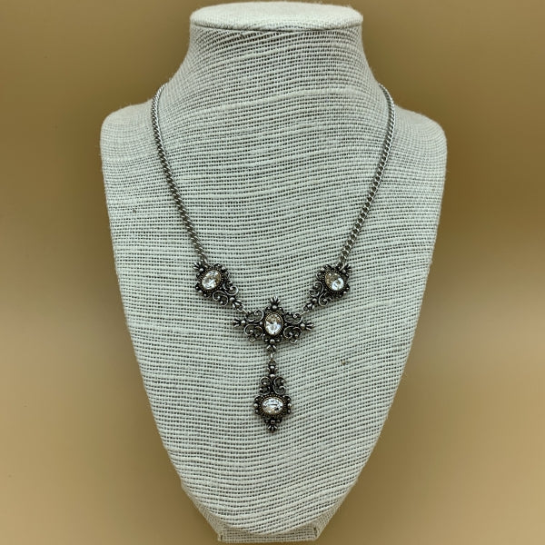 Halskette „Klarissa“, Collier mit vier Anhängern mit Swarovski®-Kristall