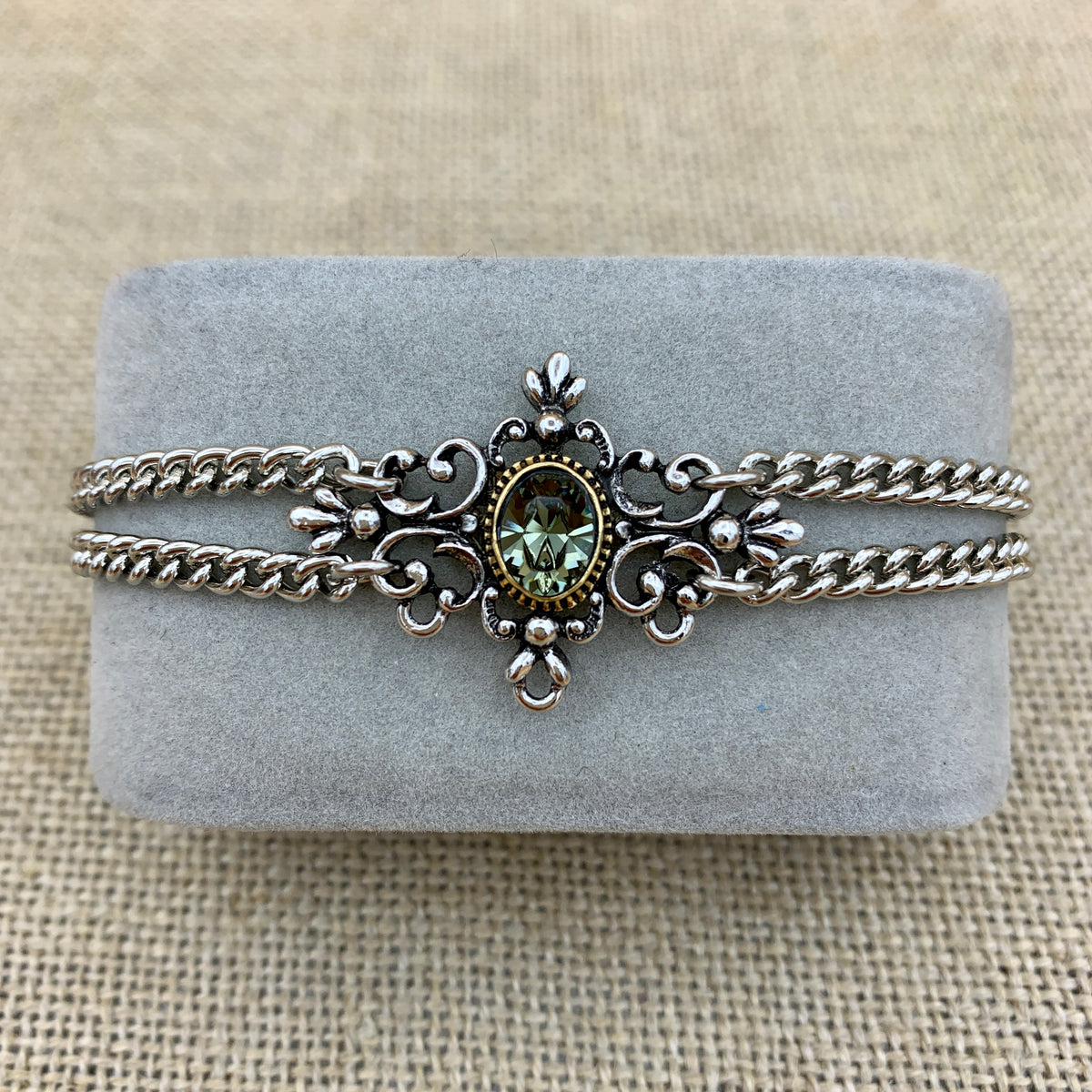 Zweireihiges Armband „Klari“ mit Swarovski®-Kristall im Mittelteil