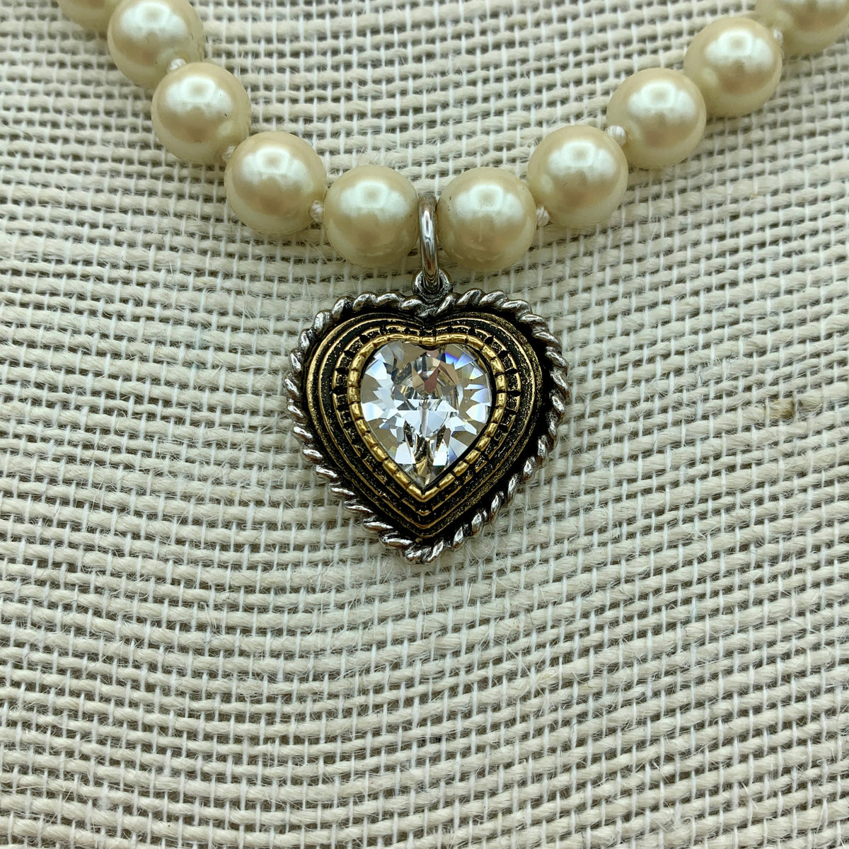 Perlenkette „Sophie“ mit Herzanhänger und Swarovski®-Kristall
