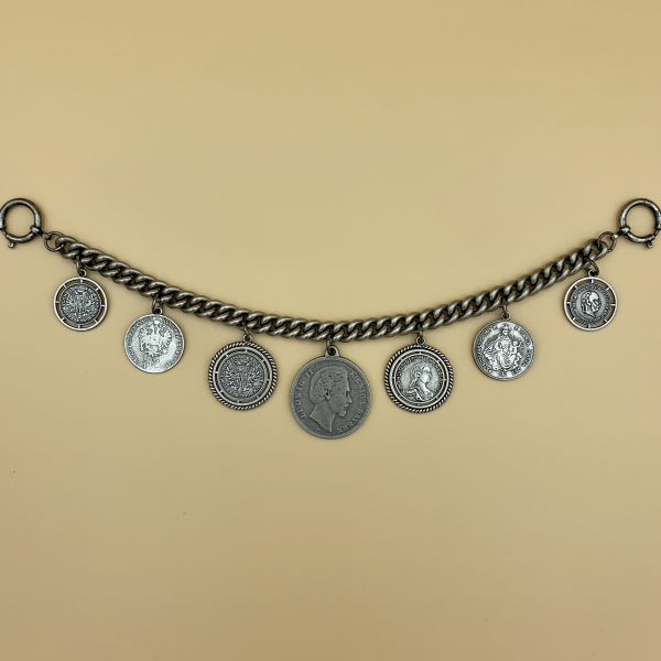 Charivari „Sebastian“, einreihige Kette mit sieben Münzen