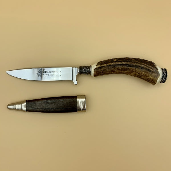 Trachtenmesser „Glatt“ mit Horngriff, glatter Metallkappe und Lederscheide