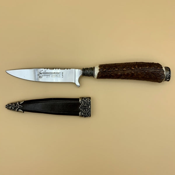 Trachtenmesser „Ludwig“ mit Horngriff und Kappe mit dem Gesicht von König Ludwig II.