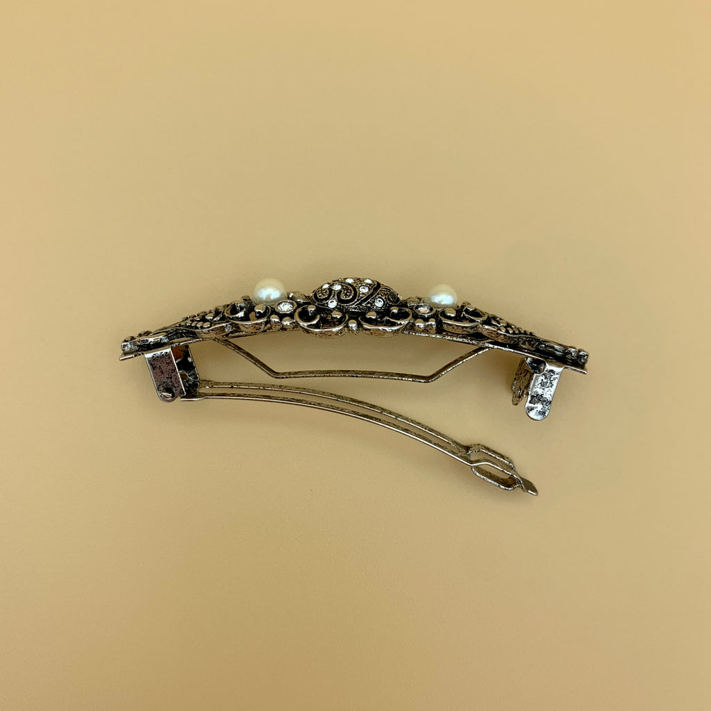 Silberfarbene Haarspange mit Perlen und Swarovski®-Kristallen