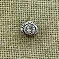 Kleiner Trachten-Knopf aus Metall mit gefasstem Swarovski®-Stein