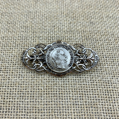 Anstecknadel „Franz Josef“ in Altsilber mit Profilbild