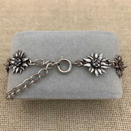 Armband „Edelweiß“, Kette aus Edelweiß-Gliedern in Altsilber