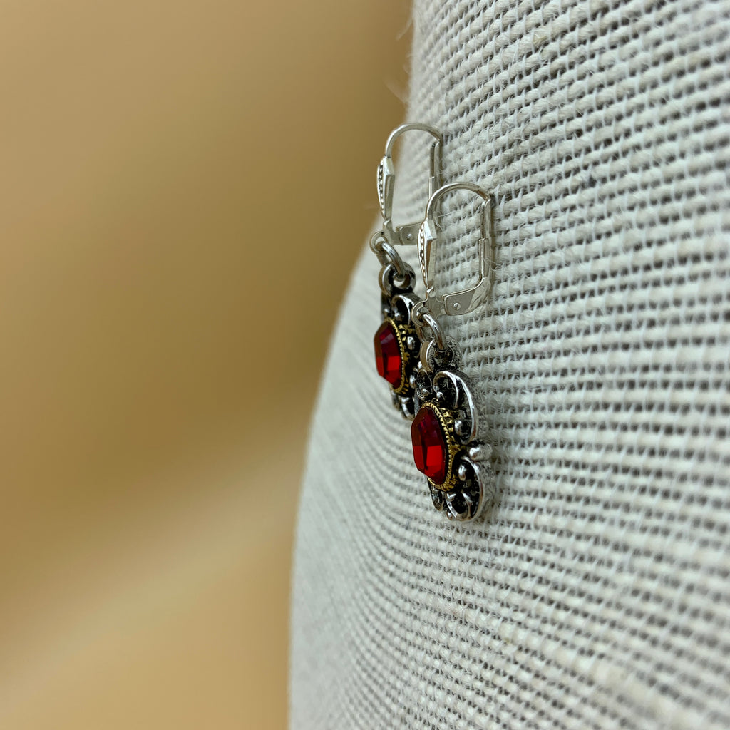 Hängende Ohrringe „Theresa“ mit ovalem Swarovski®-Kristall
