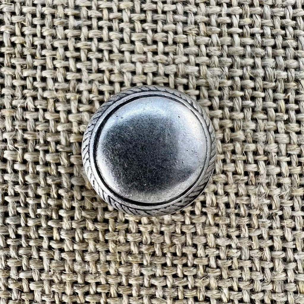 Knopf „Antik“ in Altsilber, glatter Knopf mit filigranem Rand