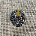 Krawattenring „Hirsch unter Kreuz“ aus Metall mit Hirschmotiv